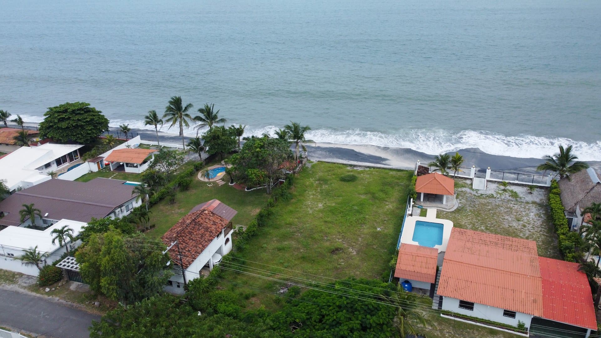 Prime Oceanfront Lot in Malibu Area, Gorgona – Perfect for Your Dream Home P-0408 - Image 9