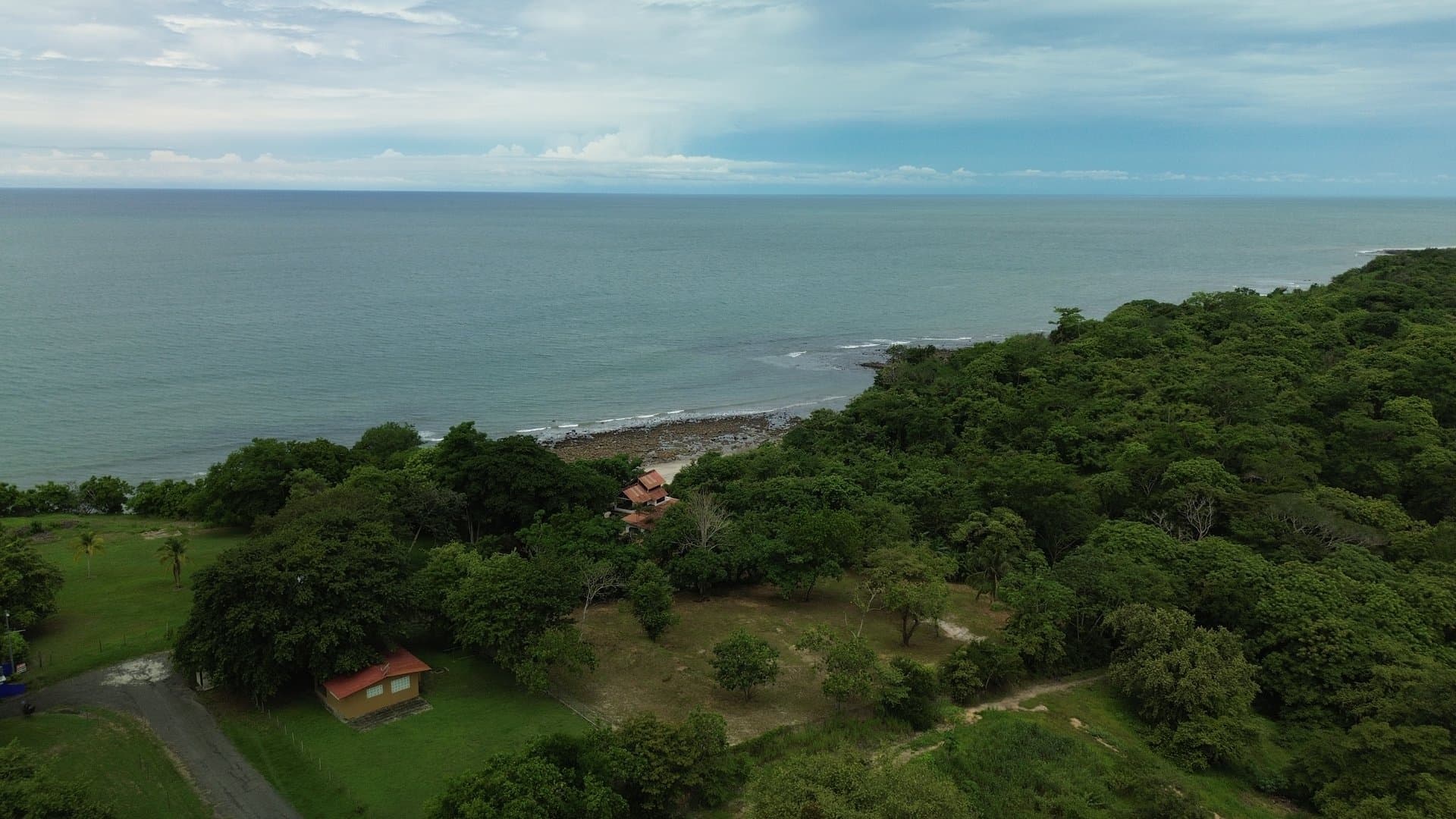 "Seaside Investment Opportunity: Apartment in Beachside Building Perfect for Short-Term Rentals" in Playa Corona P-0537 - Image 21