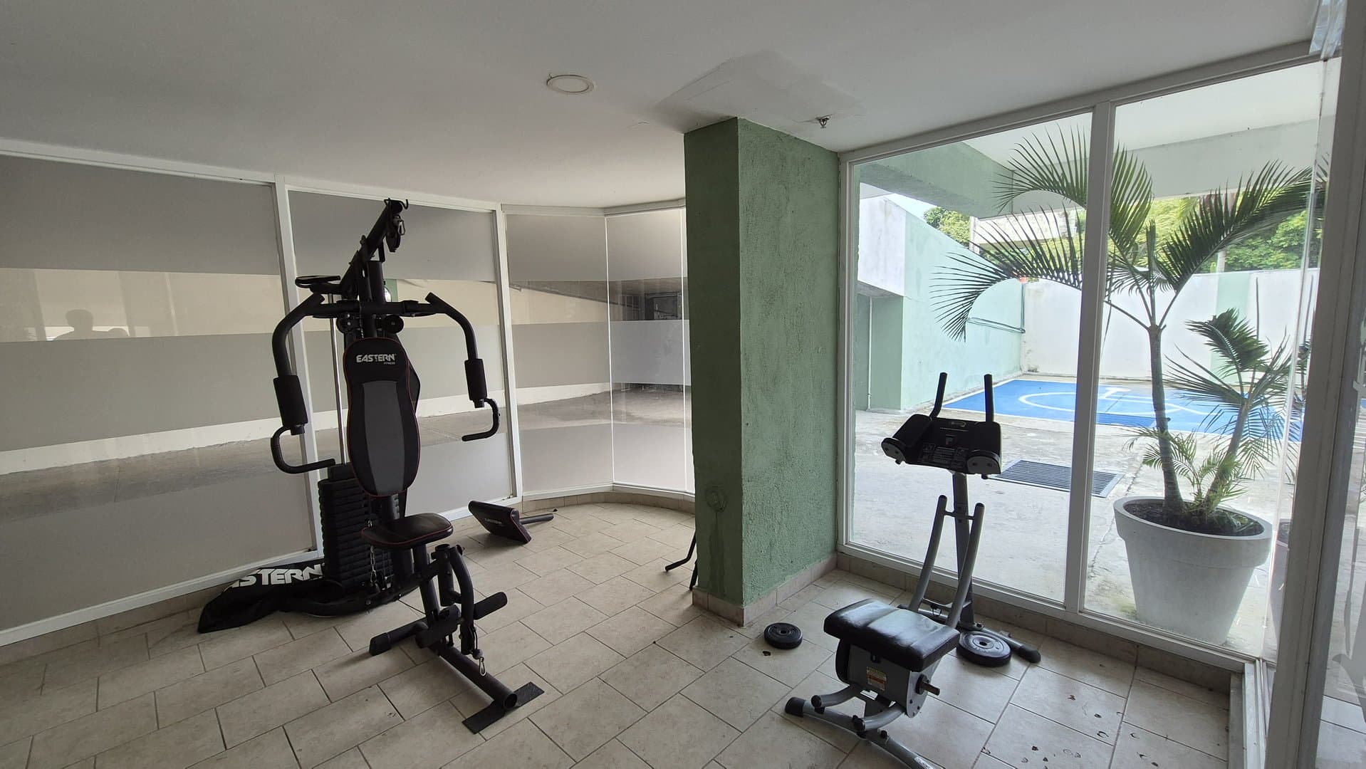 "Seaside Investment Opportunity: Apartment in Beachside Building Perfect for Short-Term Rentals" in Playa Corona P-0537 - Image 31