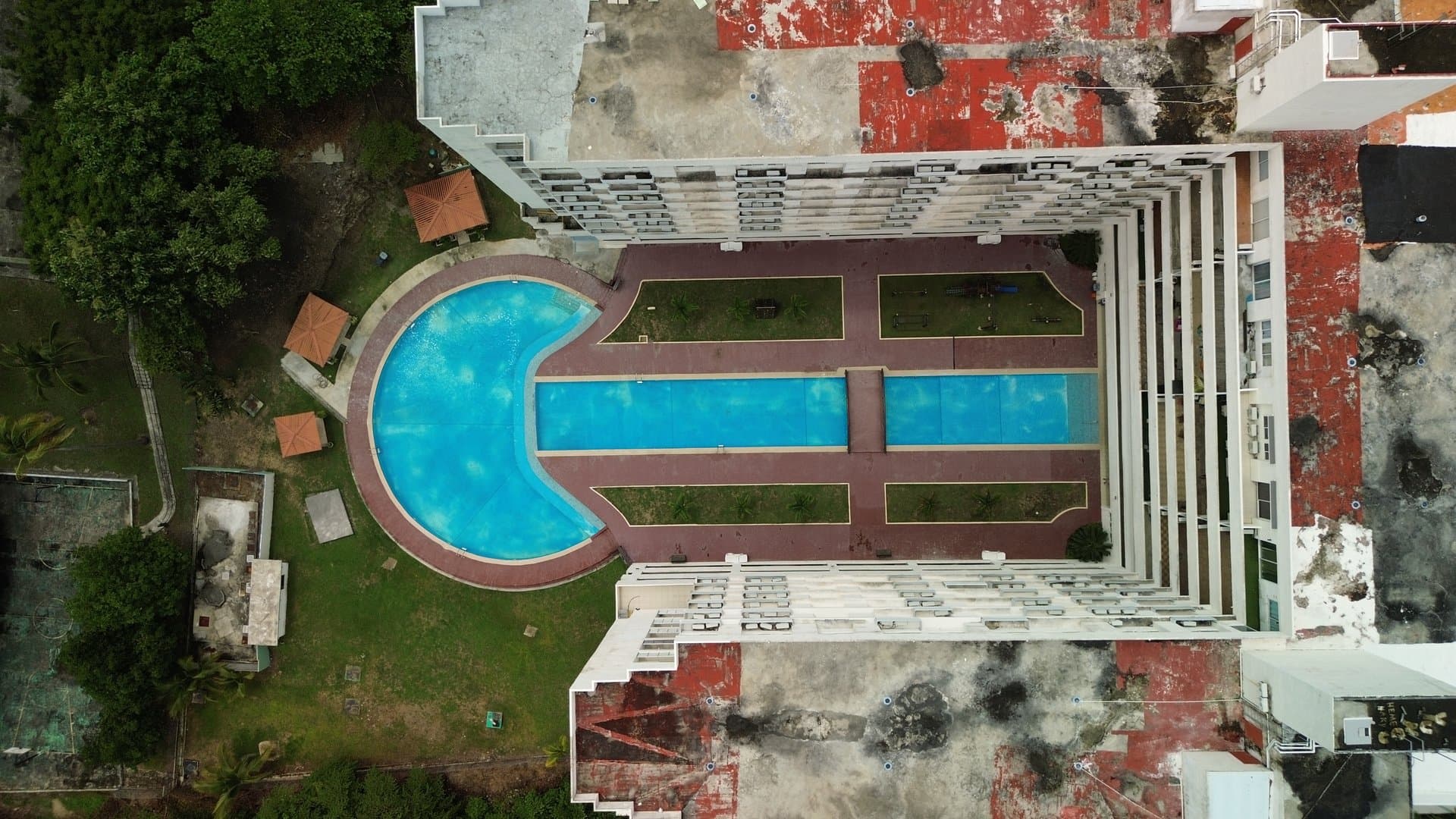"Seaside Investment Opportunity: Apartment in Beachside Building Perfect for Short-Term Rentals" in Playa Corona P-0537 - Image 37