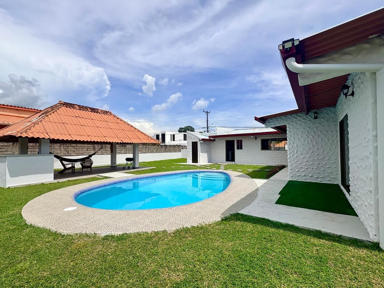Short-Term Rental House in Gorgona with Private Pool