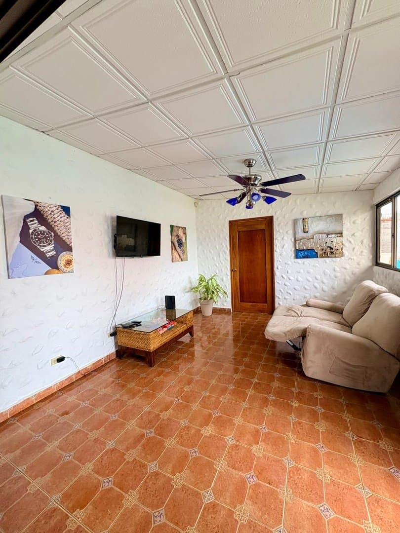 Short-Term Rental House in Gorgona with Private Pool - Image 13