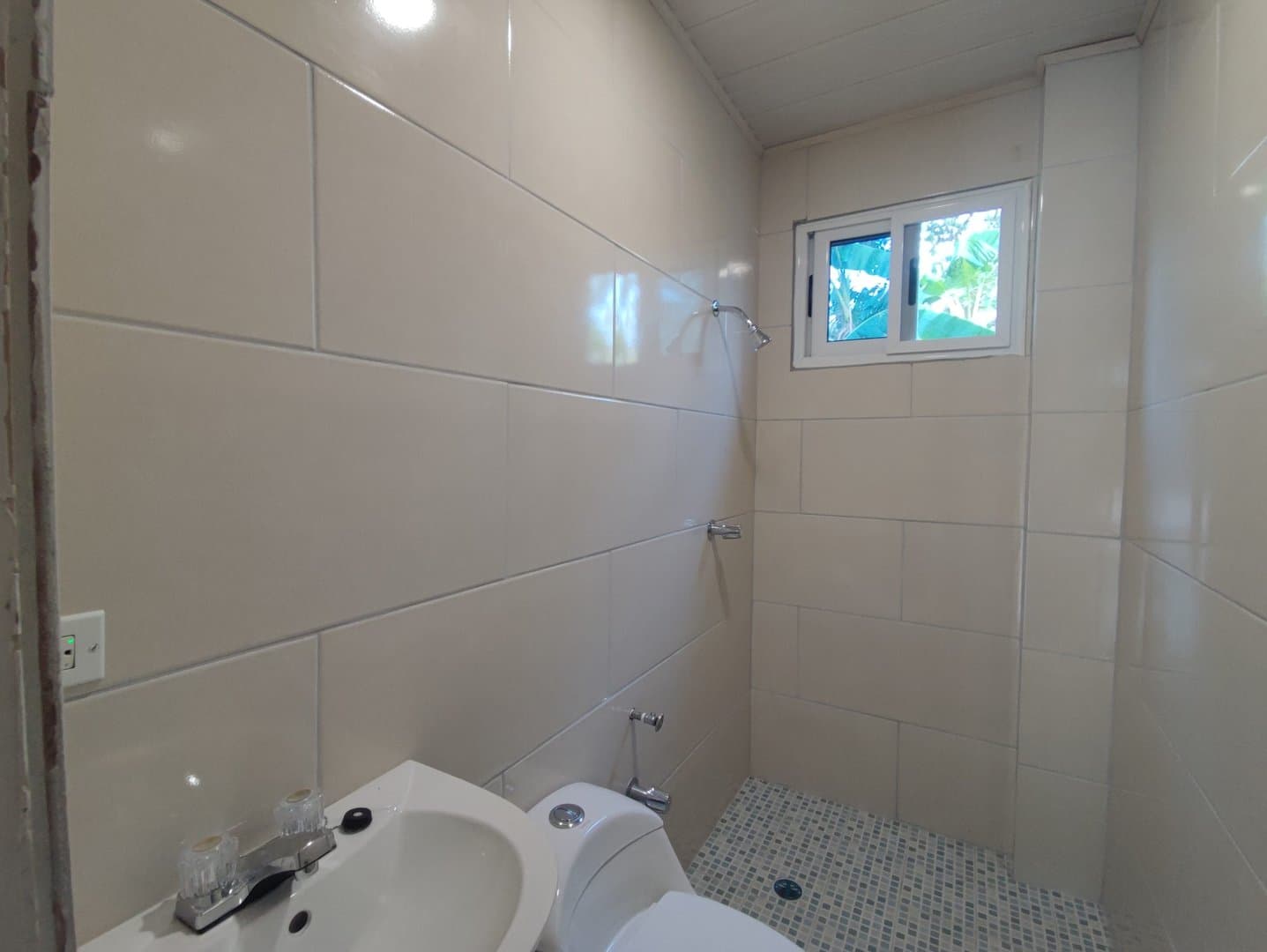 Spacious 3-Bedroom Haven Near the Beach in San Carlos R-0440 - Image 20
