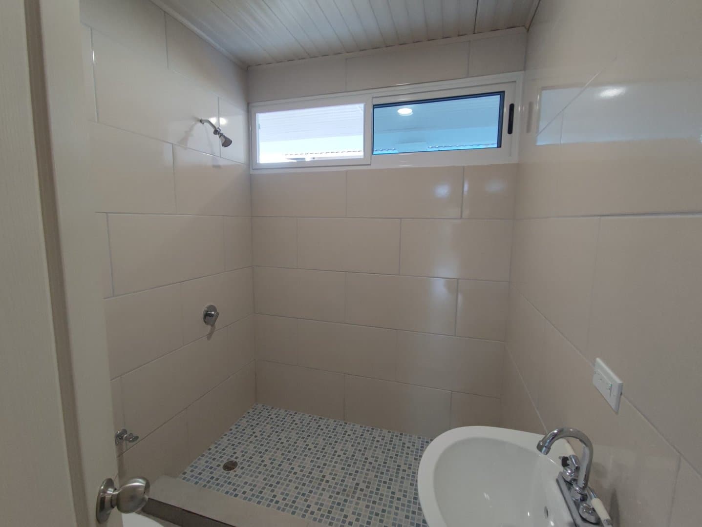 Spacious 3-Bedroom Haven Near the Beach in San Carlos R-0440 - Image 25