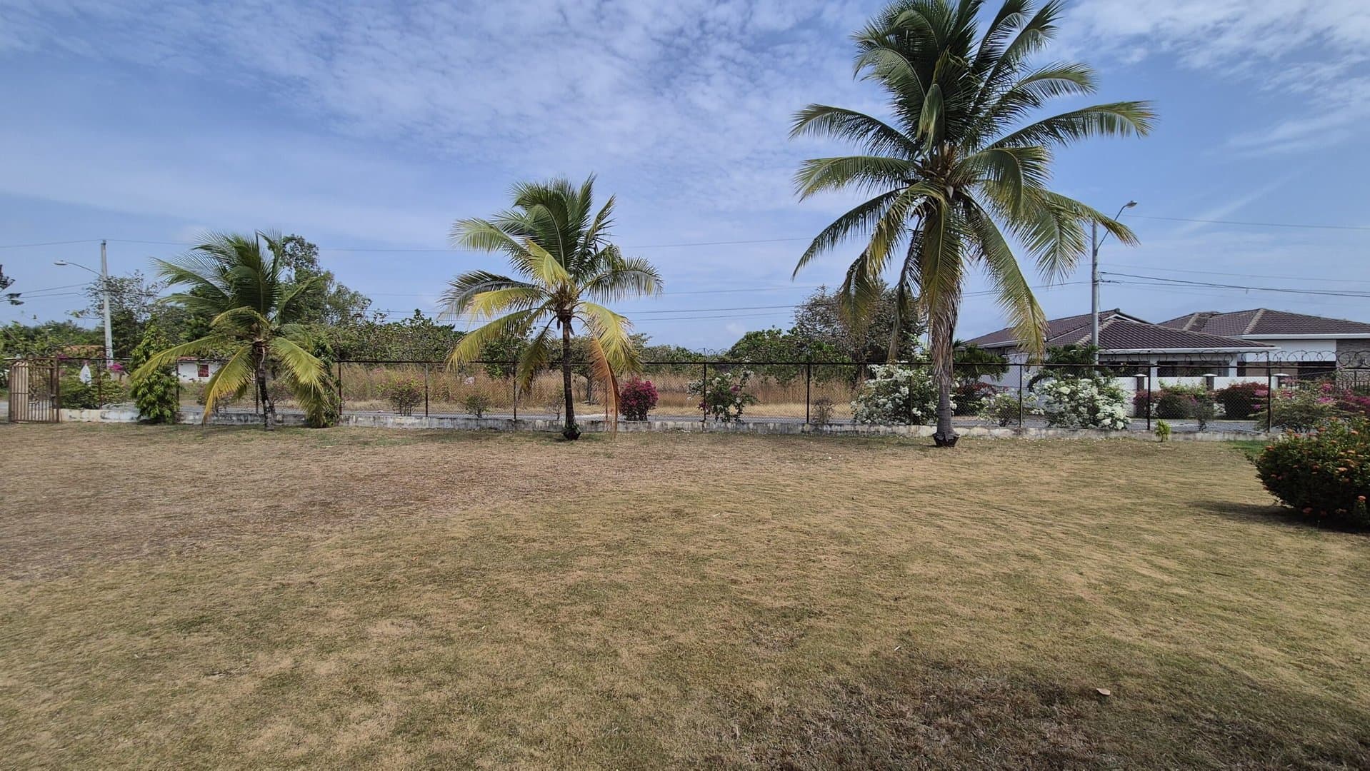 Spacious 3-Bedroom Home with Large Lot Near Coronado – El Harino P-0582 - Image 35