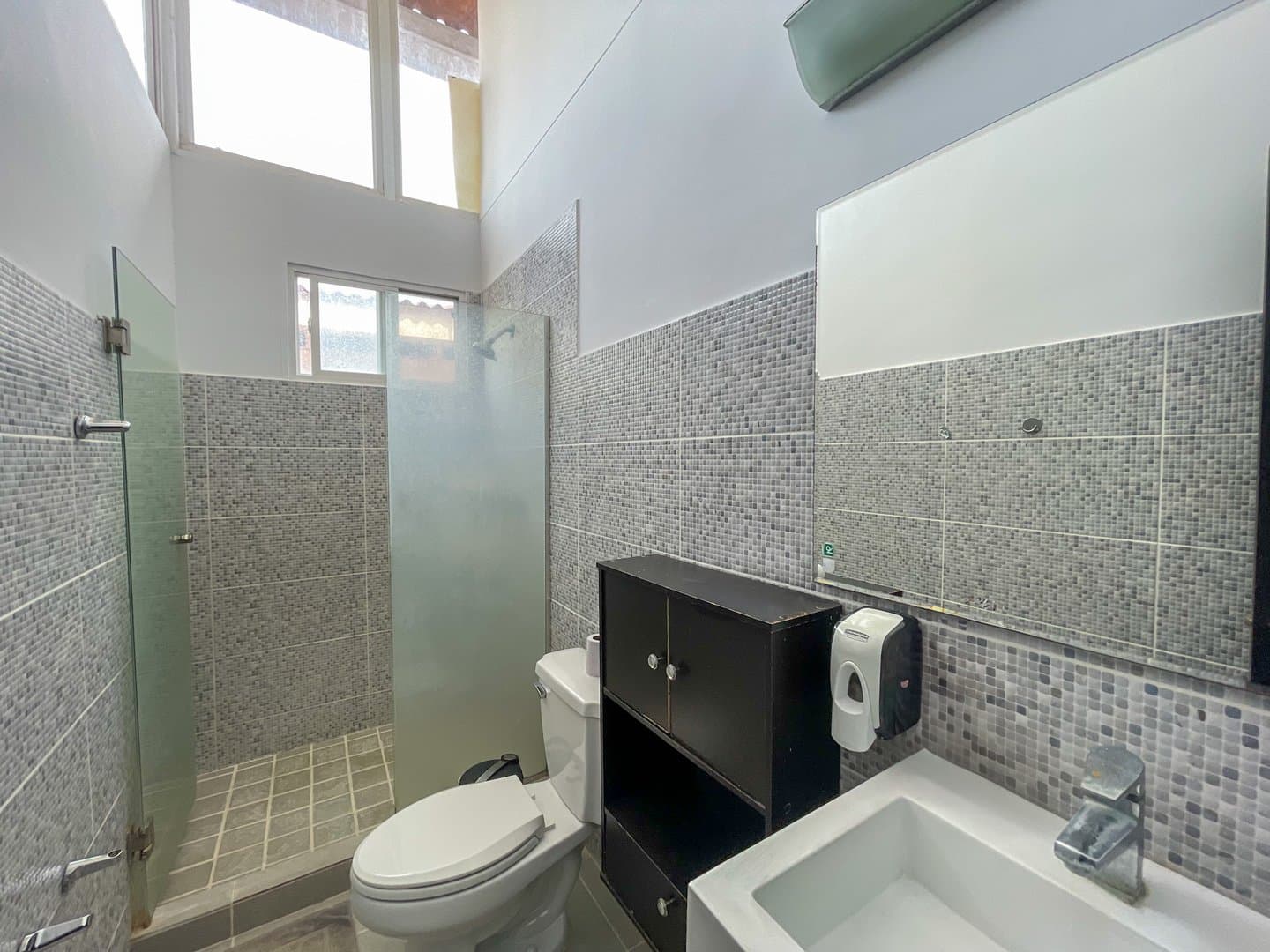 Spacious 4-Bedroom Home with Upgrades and Airbnb Potentialin Coronado,Panama Oeste R-0310 - Image 14