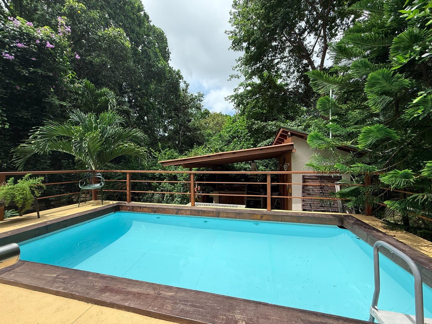 Spacious Open-Concept Home with Lush Vegetation in San Carlos, Panama R-0610 - Image 64