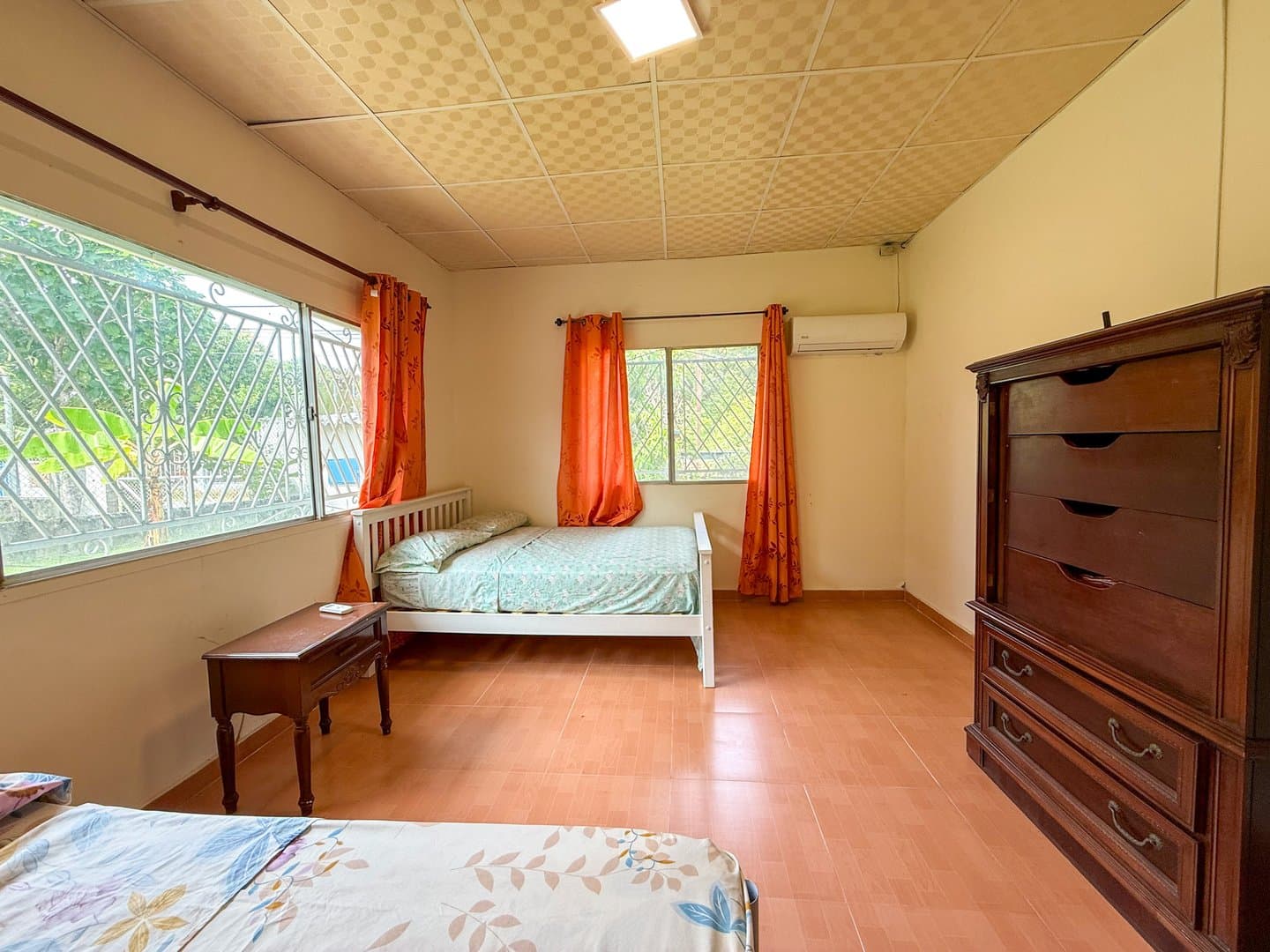 Spacious Single-Story 6-Bedroom Home with Pool, Near the Beach – Costa Esmeralda R-0497 - Image 12