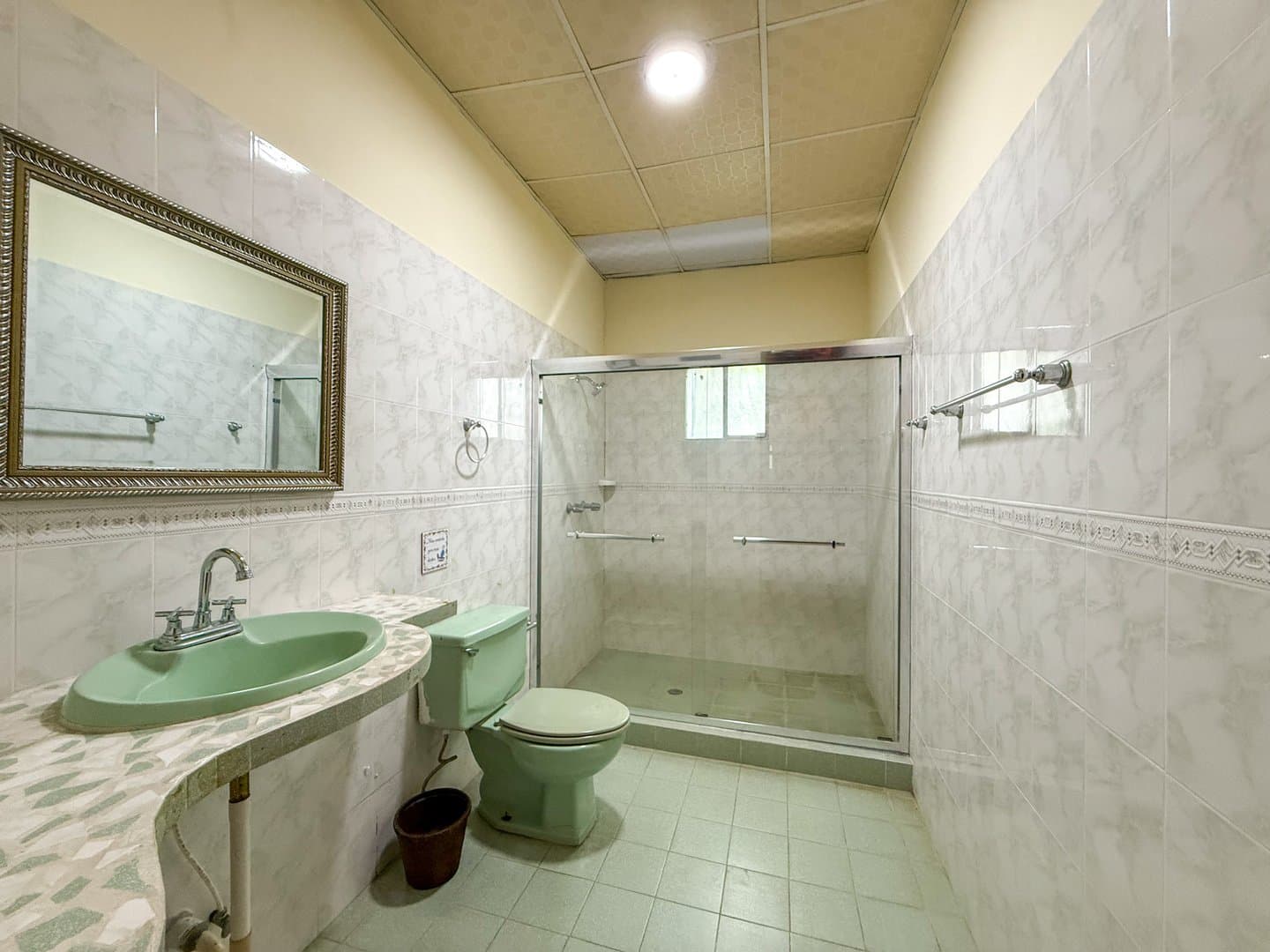 Spacious Single-Story 6-Bedroom Home with Pool, Near the Beach – Costa Esmeralda R-0497 - Image 14