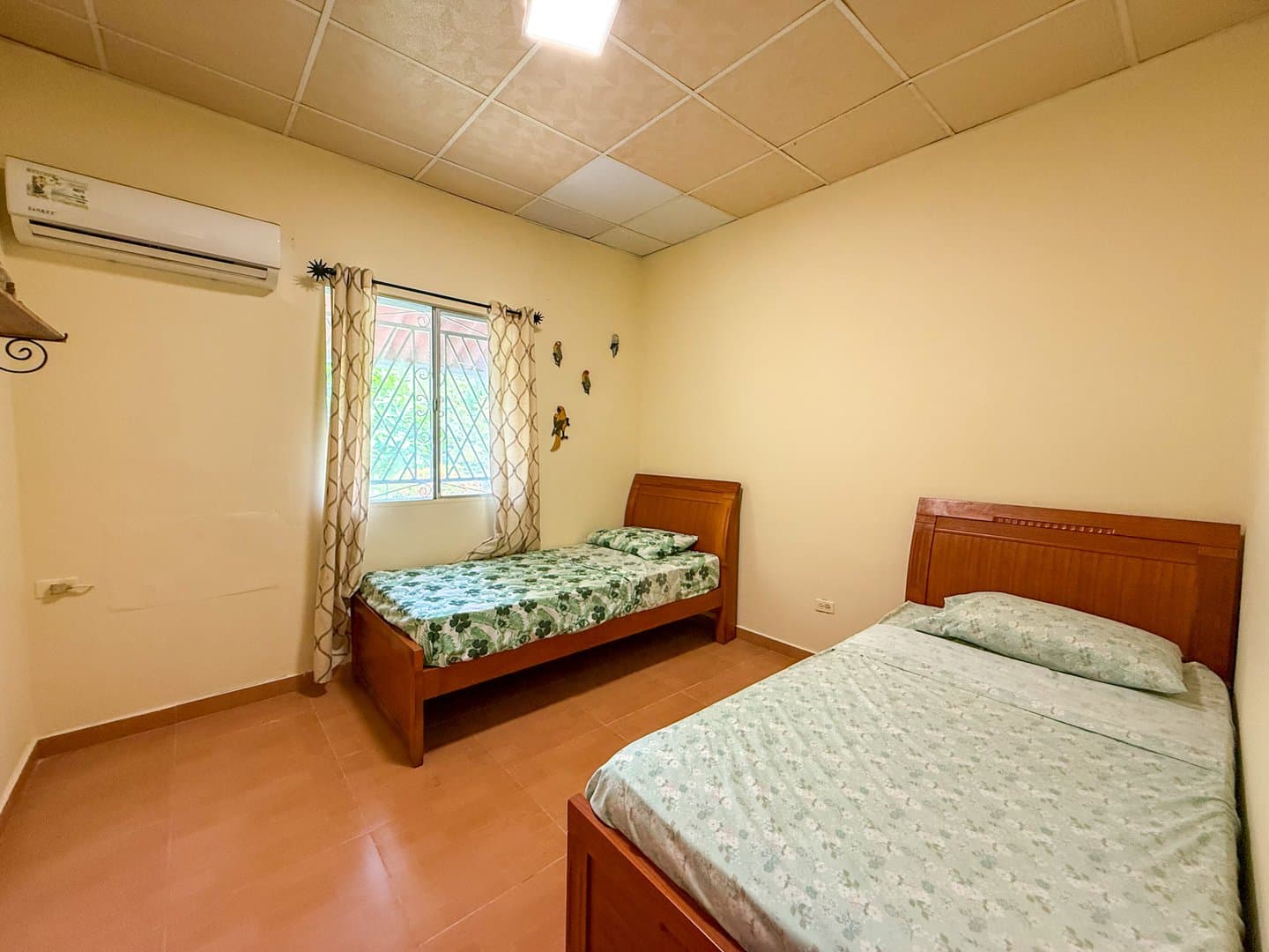 Spacious Single-Story 6-Bedroom Home with Pool, Near the Beach – Costa Esmeralda R-0497 - Image 18