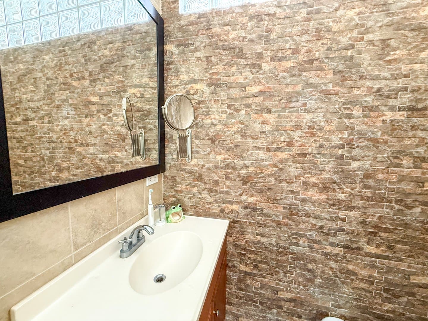 Spacious Single-Story 6-Bedroom Home with Pool, Near the Beach – Costa Esmeralda R-0497 - Image 25