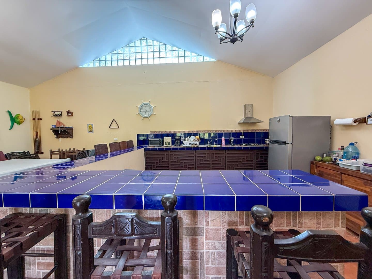 Spacious Single-Story 6-Bedroom Home with Pool, Near the Beach – Costa Esmeralda R-0497 - Image 8