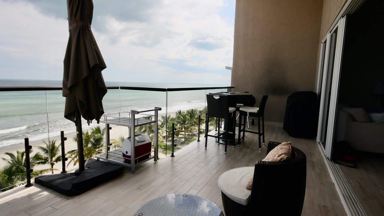 Spectacular PENTHOUSE in Playa Caracol R-0367 - Image 2