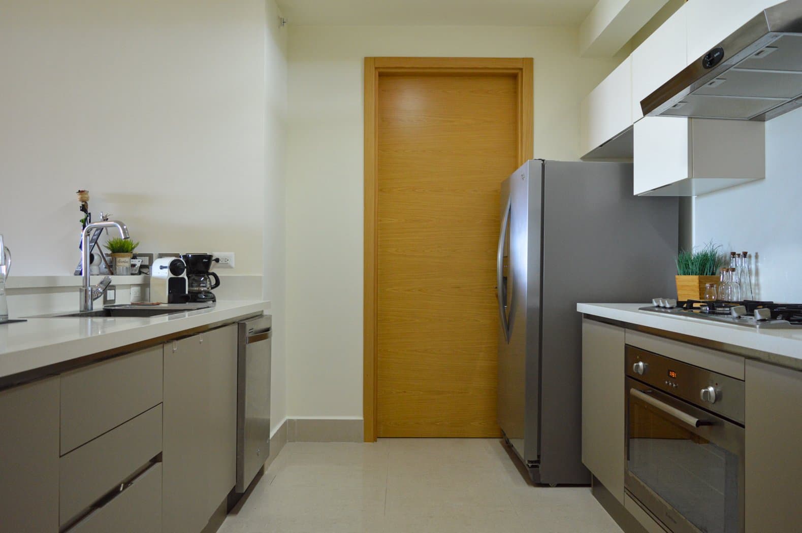 Stunning 2-Bedroom Apartment with Resort Amenities, San Carlos R-0103 - Image 4
