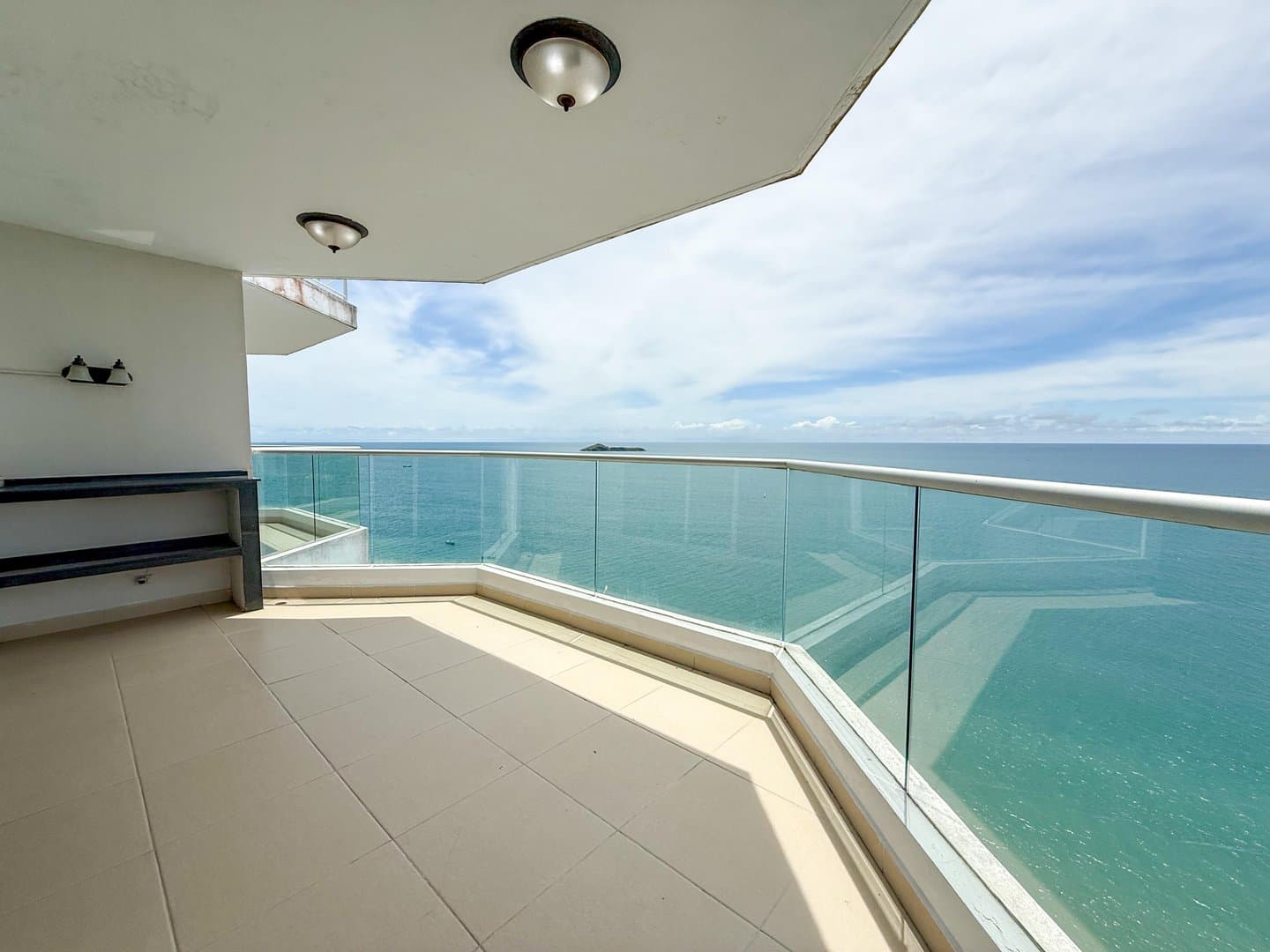Stunning 3-Bedroom Beachfront Condo with Large Terrace in Farallón R-0036 - Image 28