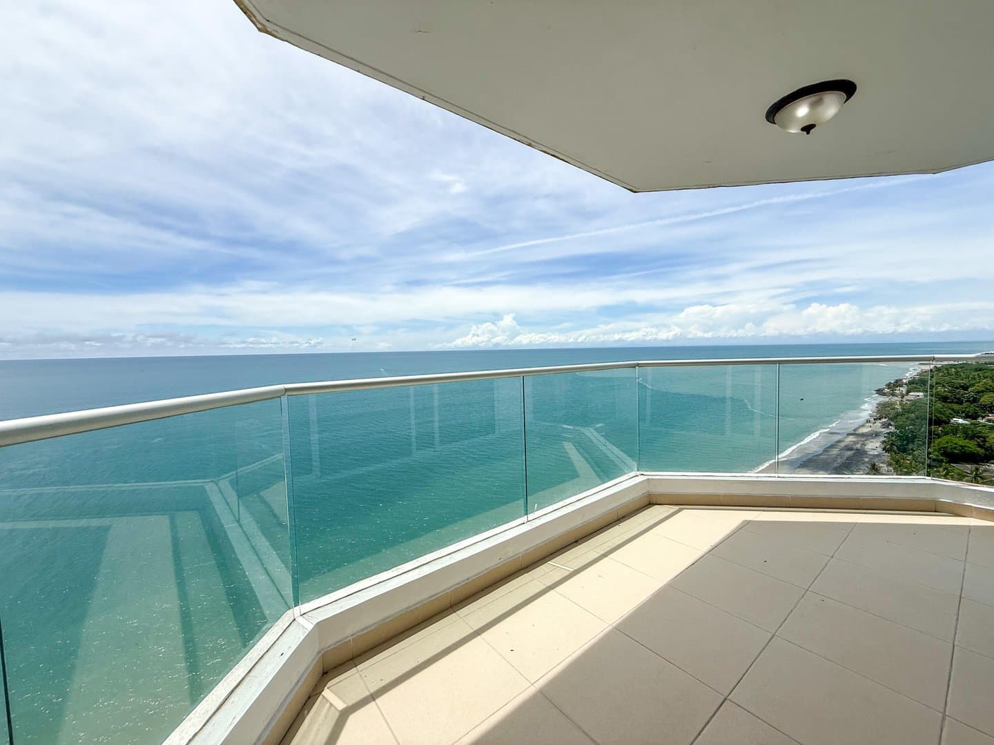 Stunning 3-Bedroom Beachfront Condo with Large Terrace in Farallón R-0036 - Image 26
