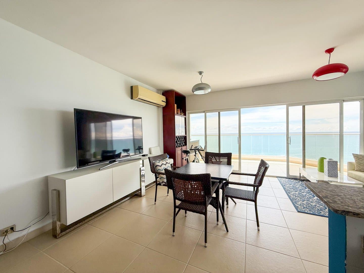 Stunning 3-Bedroom Beachfront Condo with Large Terrace in Farallón R-0036 - Image 5