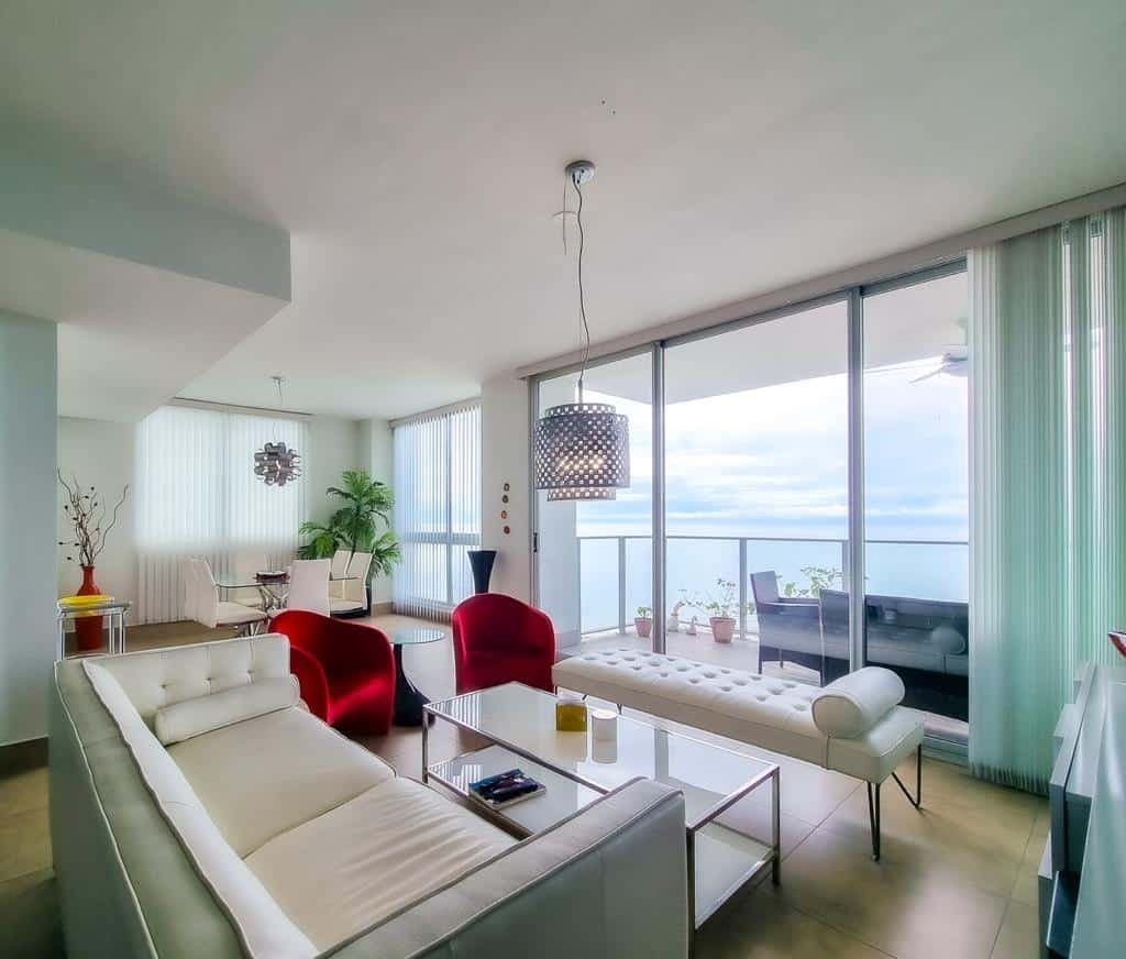 Stunning apartment with breathtaking ocean views R-0163 - Image 5