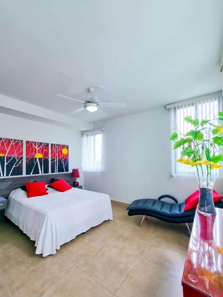 Stunning apartment with breathtaking ocean views R-0163 - Image 11