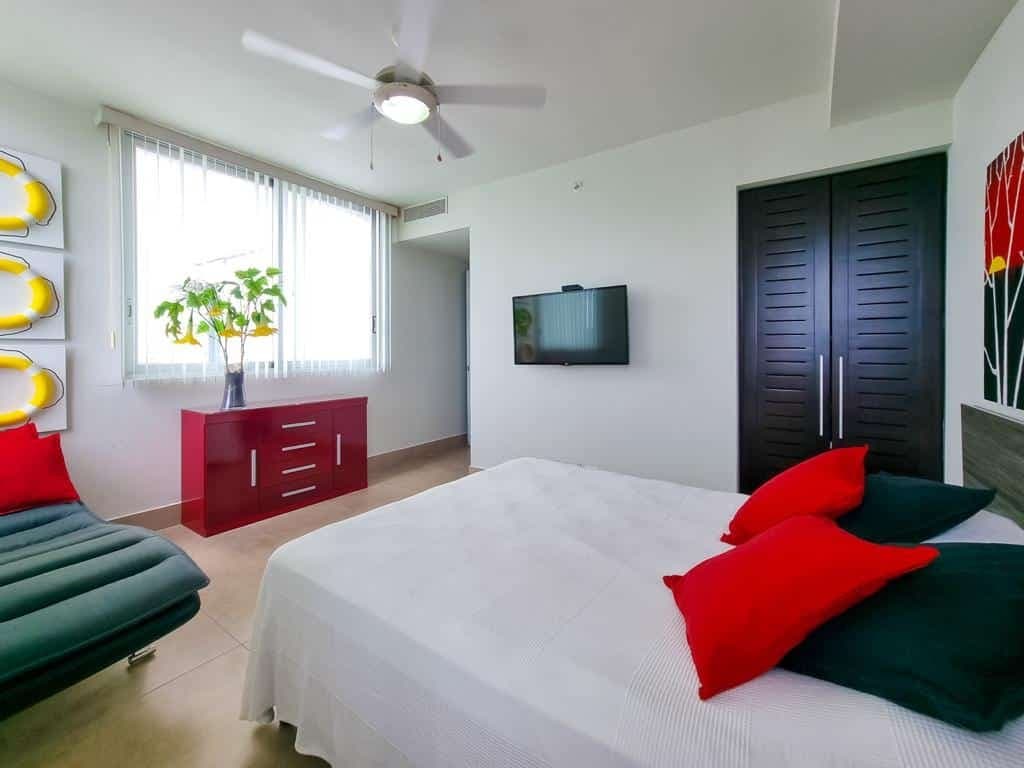 Stunning apartment with breathtaking ocean views R-0163 - Image 12