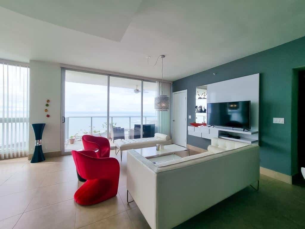 Stunning apartment with breathtaking ocean views R-0163 - Image 4