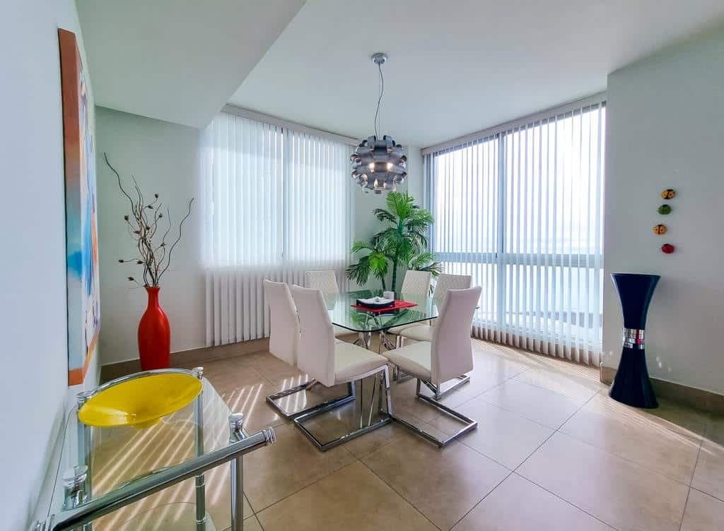 Stunning apartment with breathtaking ocean views R-0163 - Image 8