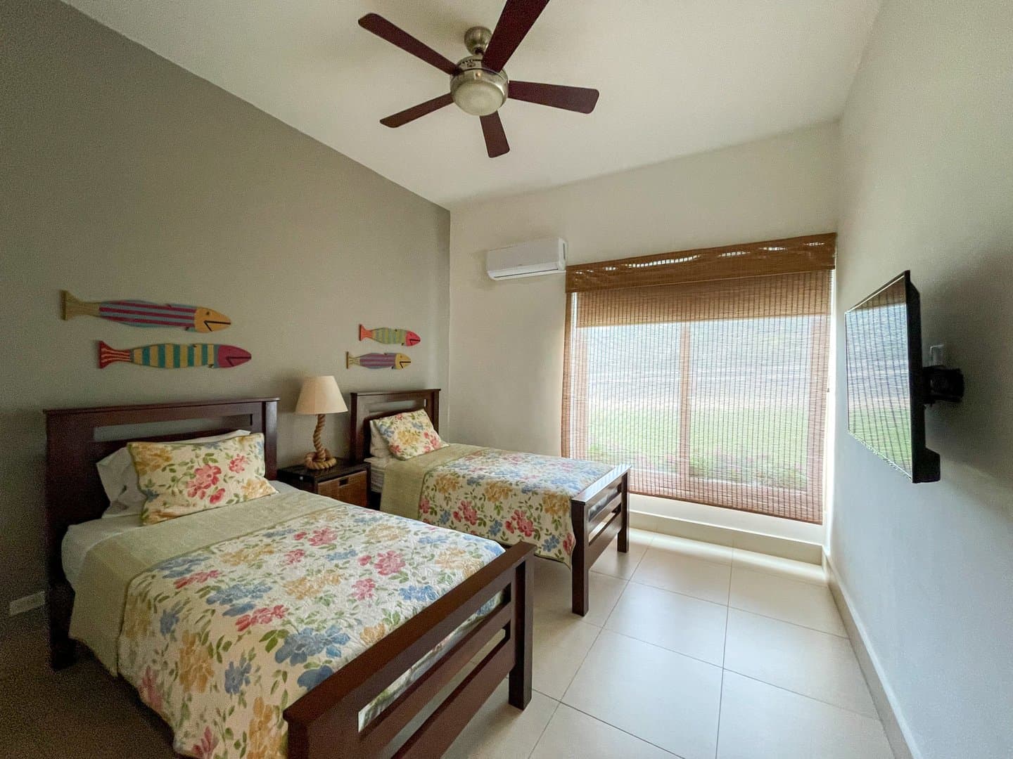 Stunning Ground Floor Apartment in Punta Barco, Panama R-0115 - Image 12