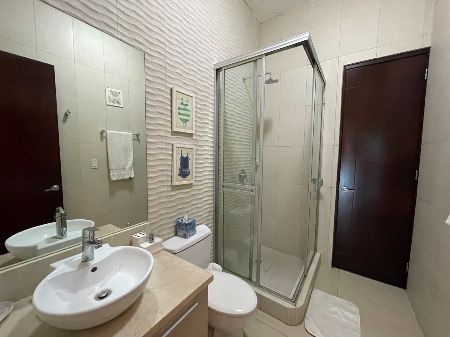 Stunning Ground Floor Apartment in Punta Barco, Panama R-0115 - Image 14