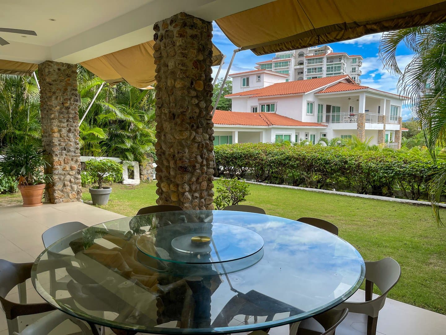 Stunning Ground Floor Apartment in Punta Barco, Panama R-0115 - Image 17