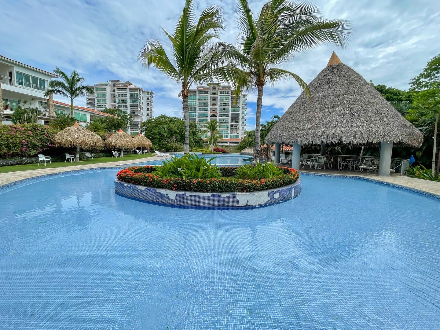 Stunning Ground Floor Apartment in Punta Barco, Panama R-0115 - Image 20
