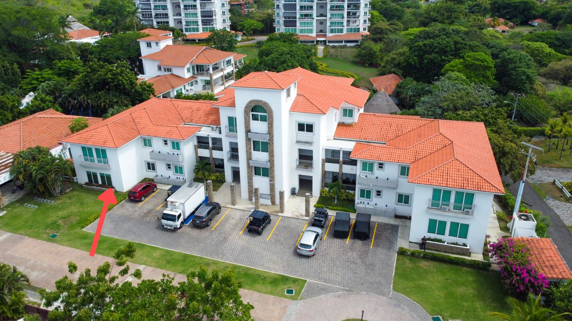 Stunning Ground Floor Apartment in Punta Barco, Panama R-0115 - Image 25