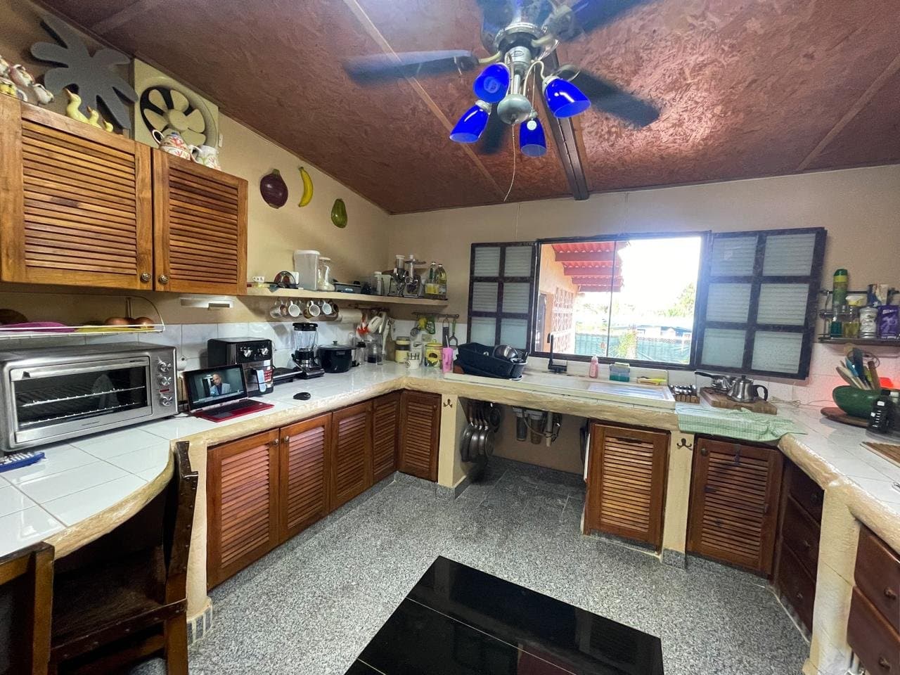 Traditional Colonial-Style Home in San Carlos – Walk to Amenities & Beach R-0428 - Image 7
