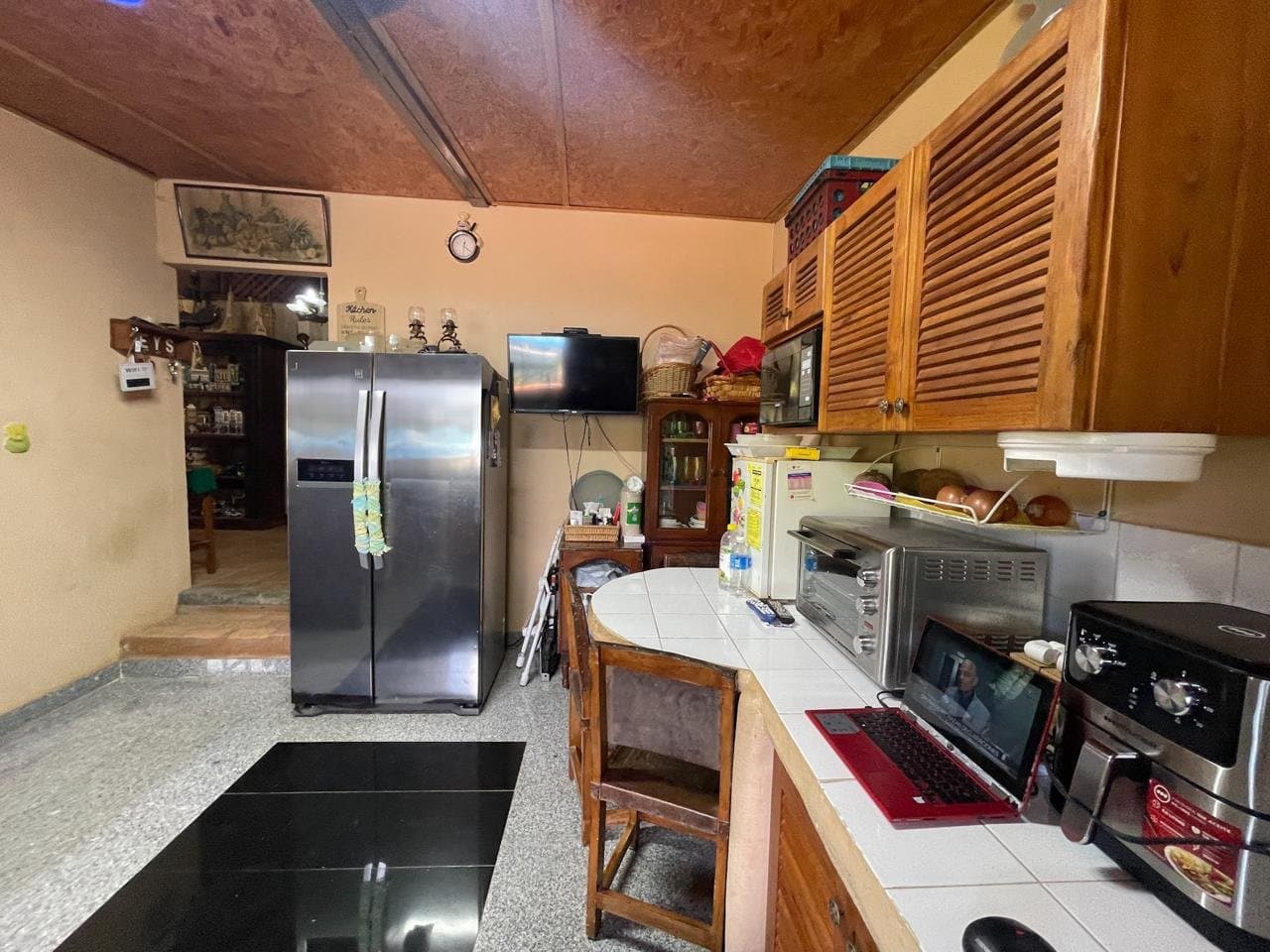 Traditional Colonial-Style Home in San Carlos – Walk to Amenities & Beach R-0428 - Image 8
