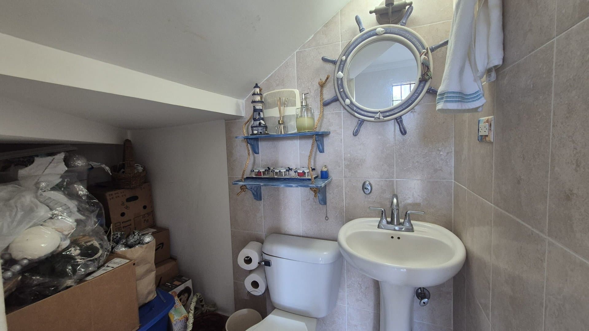 Two-Story 3-Bedroom Townhouse with private pool in a gated community in Coronado P-0598 - Image 12