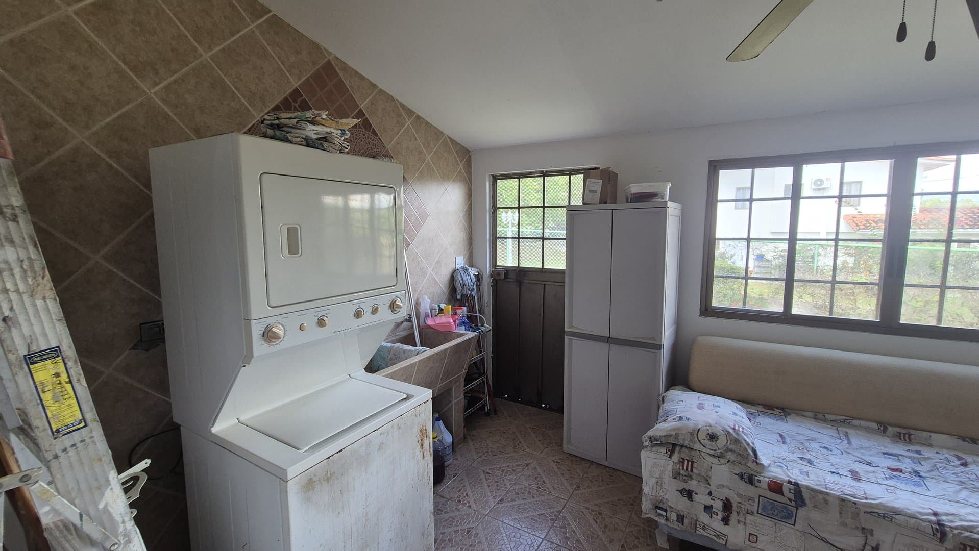 Two-Story 3-Bedroom Townhouse with private pool in a gated community in Coronado P-0598 - Image 66