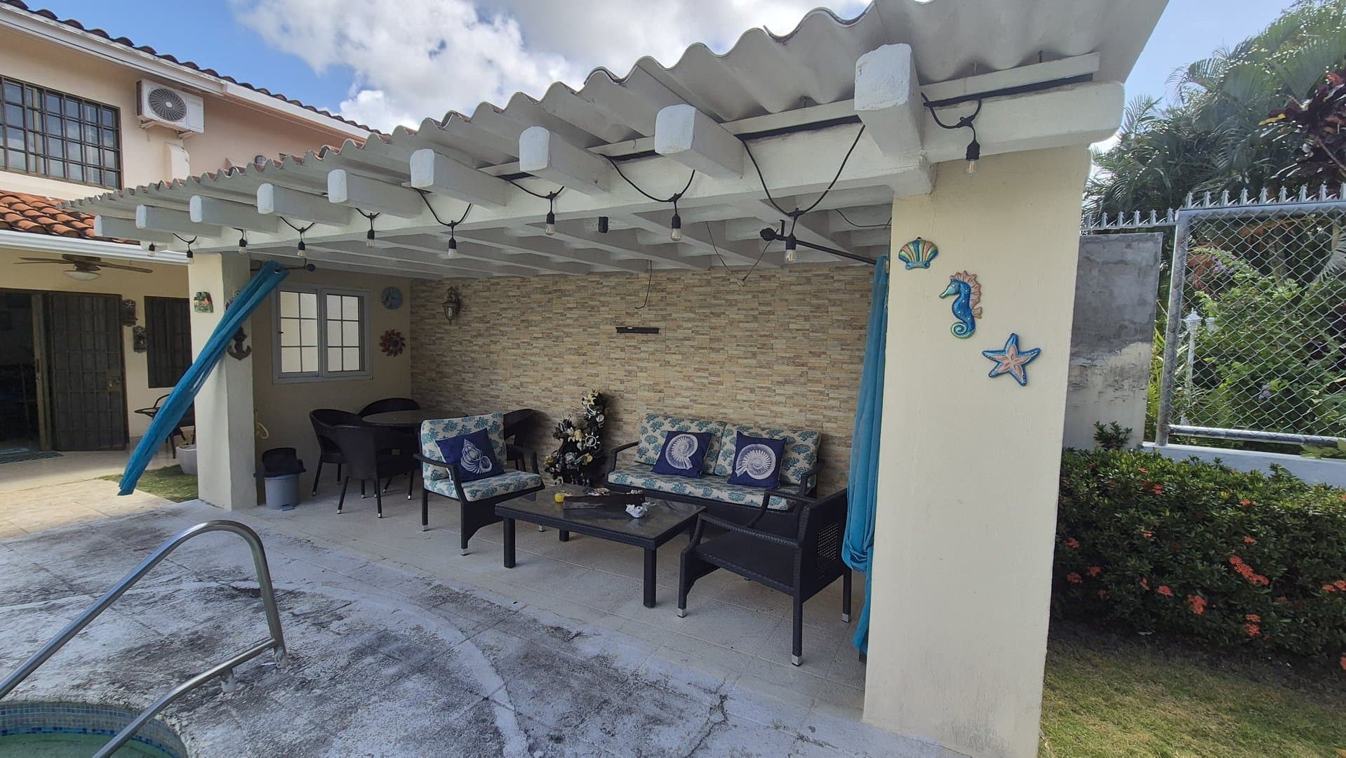 Two-Story 3-Bedroom Townhouse with private pool in a gated community in Coronado P-0598 - Image 71