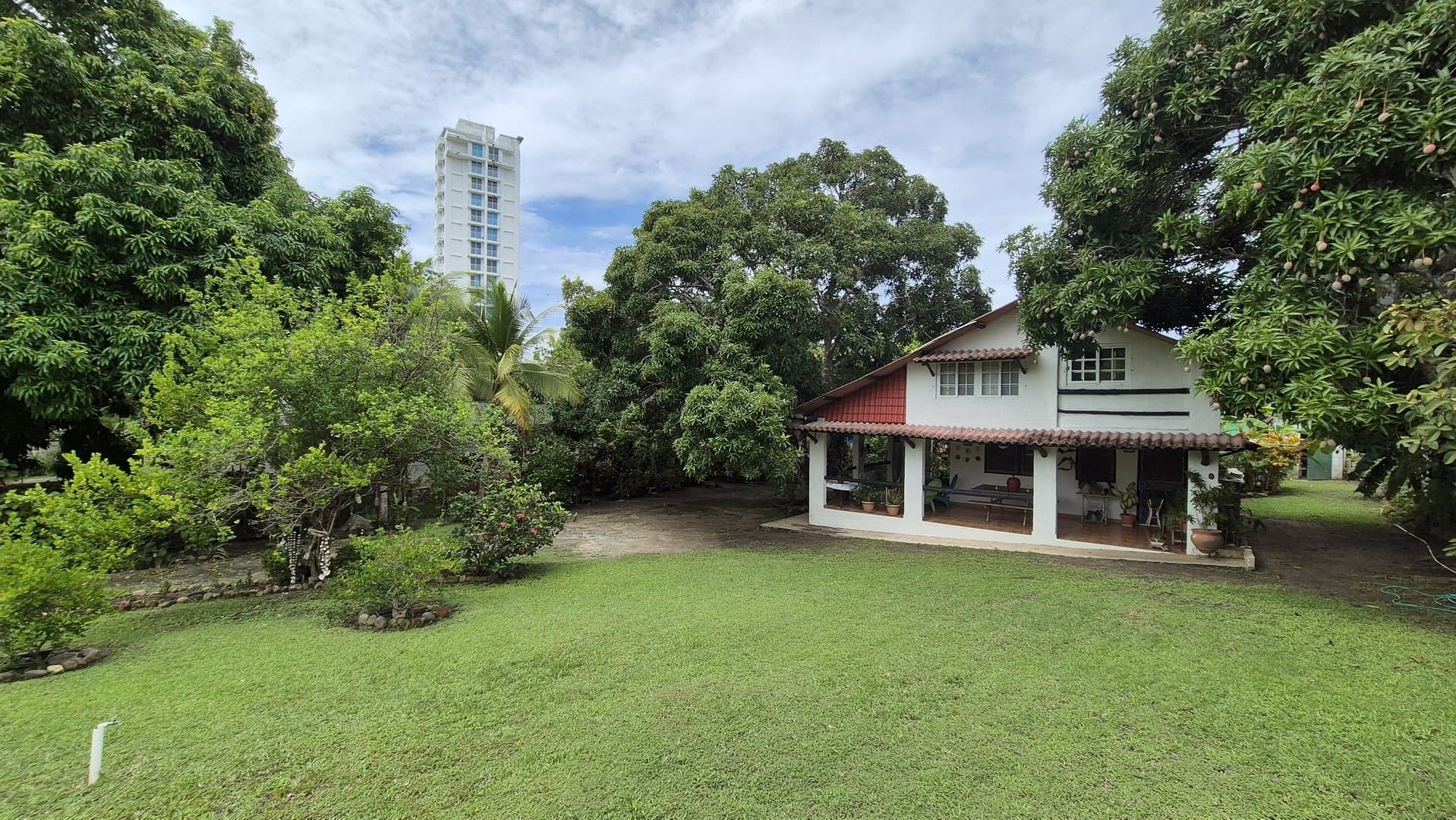 Two-Story House Just Only 1-Minute Walk to the Beach in Playa Corona P-0541 - Image 57