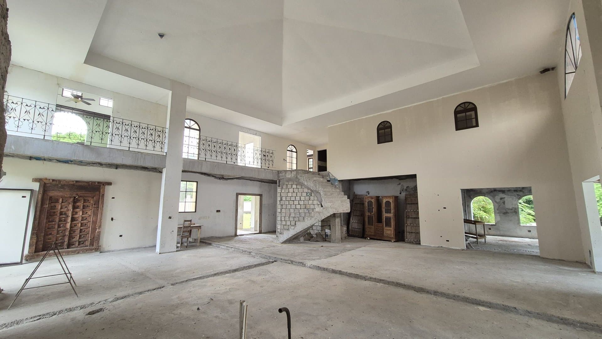 Unique Castle-Style Residence with Spacious Terrace on Expansive Lot Near Santa Clara Beach, Rio Hato P-0487 - Image 13