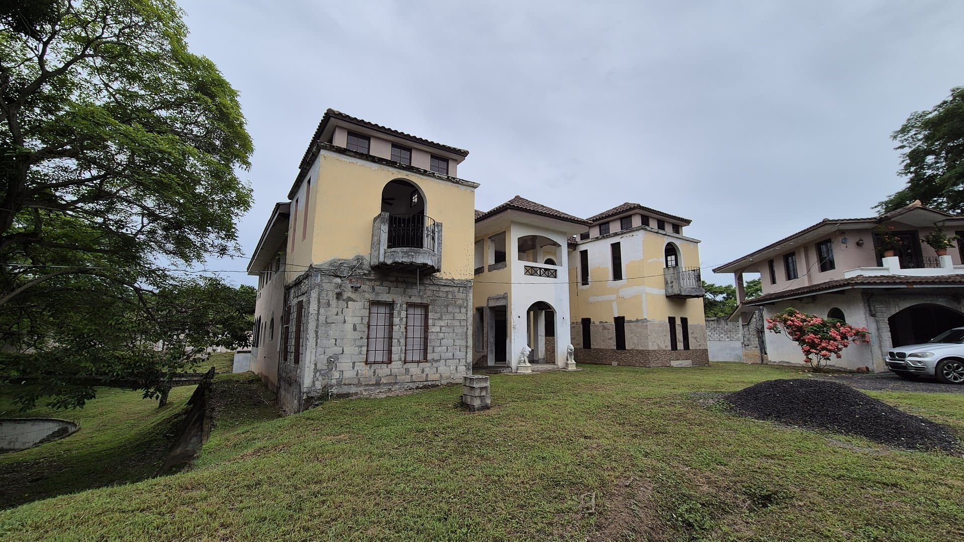 Unique Castle-Style Residence with Spacious Terrace on Expansive Lot Near Santa Clara Beach, Rio Hato P-0487 - Image 77