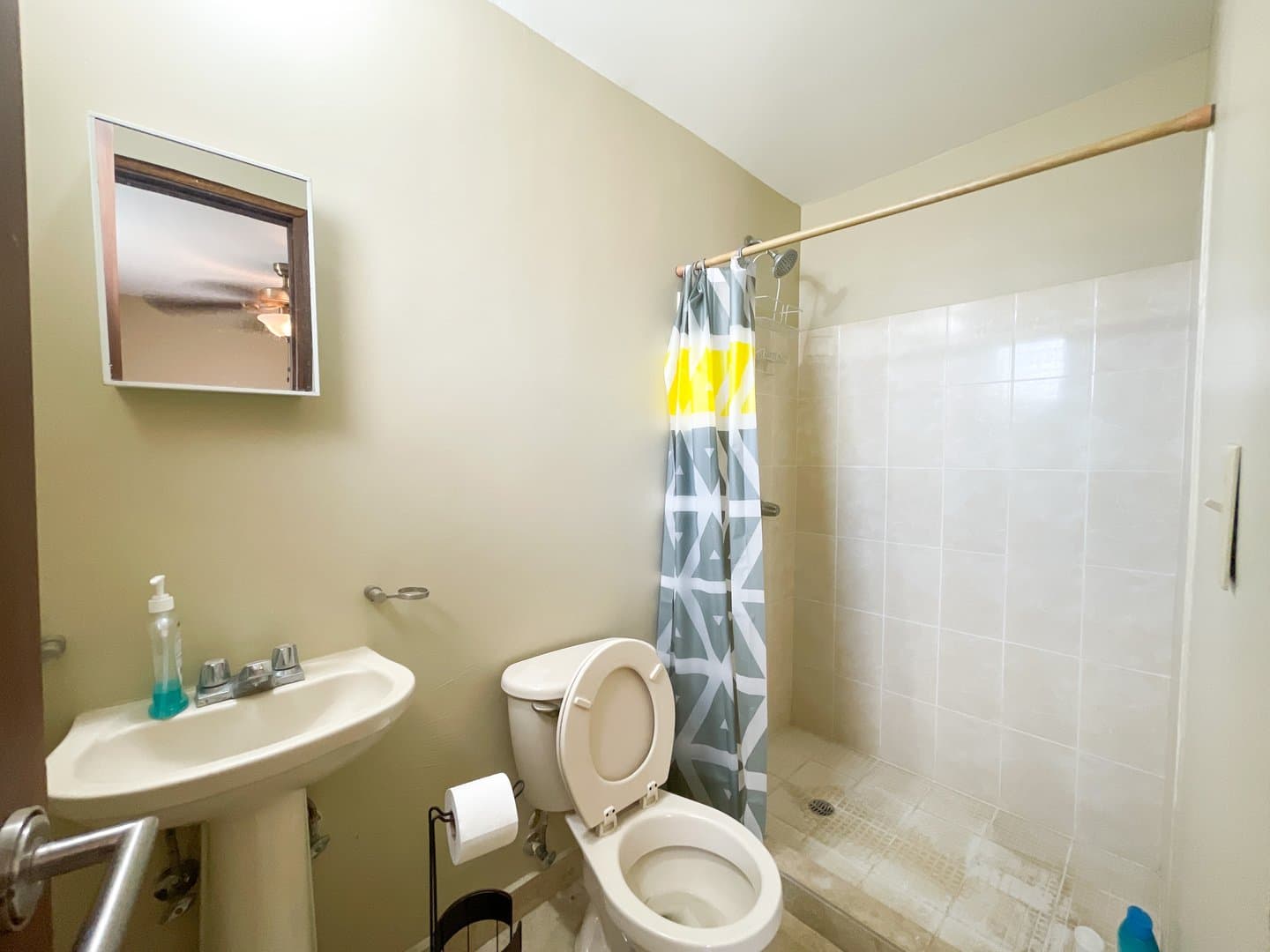 Affordable 3-Bedroom Home in Gated Community – Antón, Coclé - Image 14