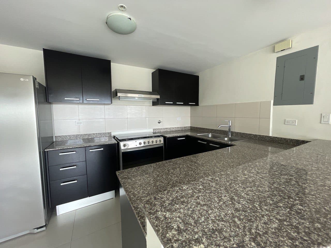 Impeccable Apartment in Woodland, Panama Pacifico R-0034 - Image 9