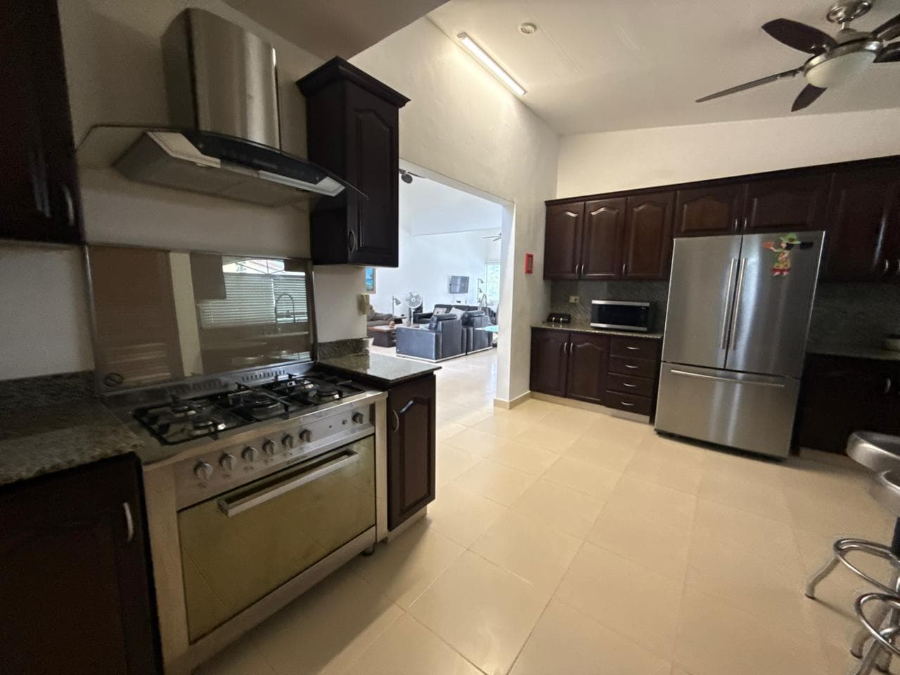 🔥 PRICE REDUCED – 3 BEDROOM HOUSE IN CORONADO WITH POOL 🏡💦 - Image 10
