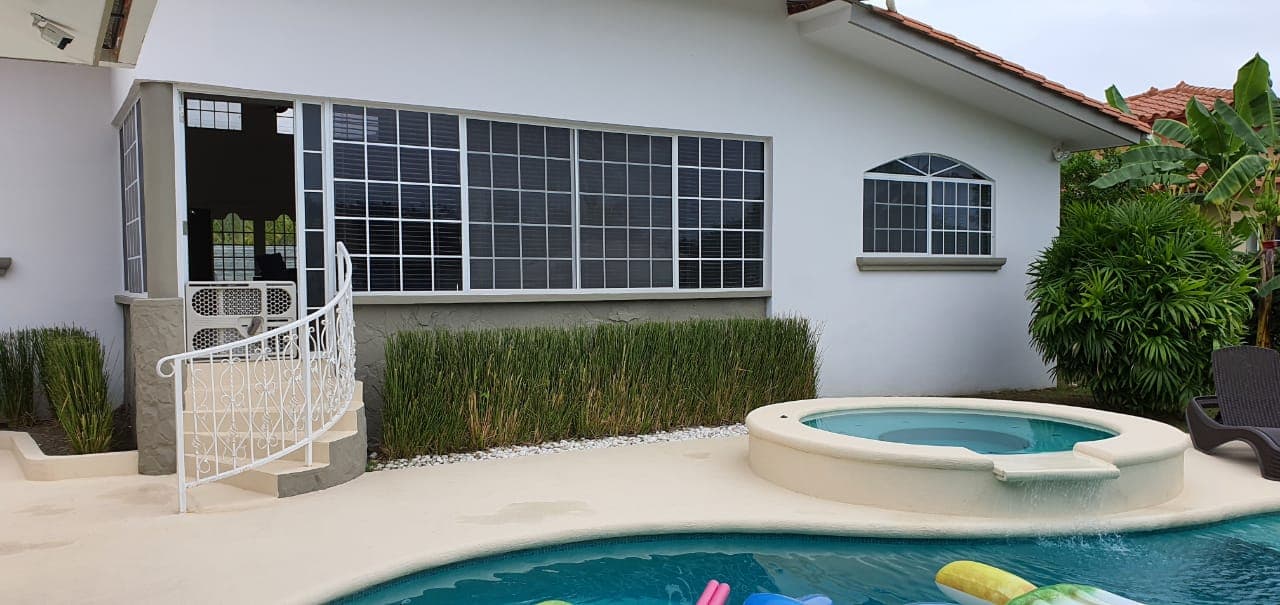 🔥 PRICE REDUCED – 3 BEDROOM HOUSE IN CORONADO WITH POOL 🏡💦 - Image 26
