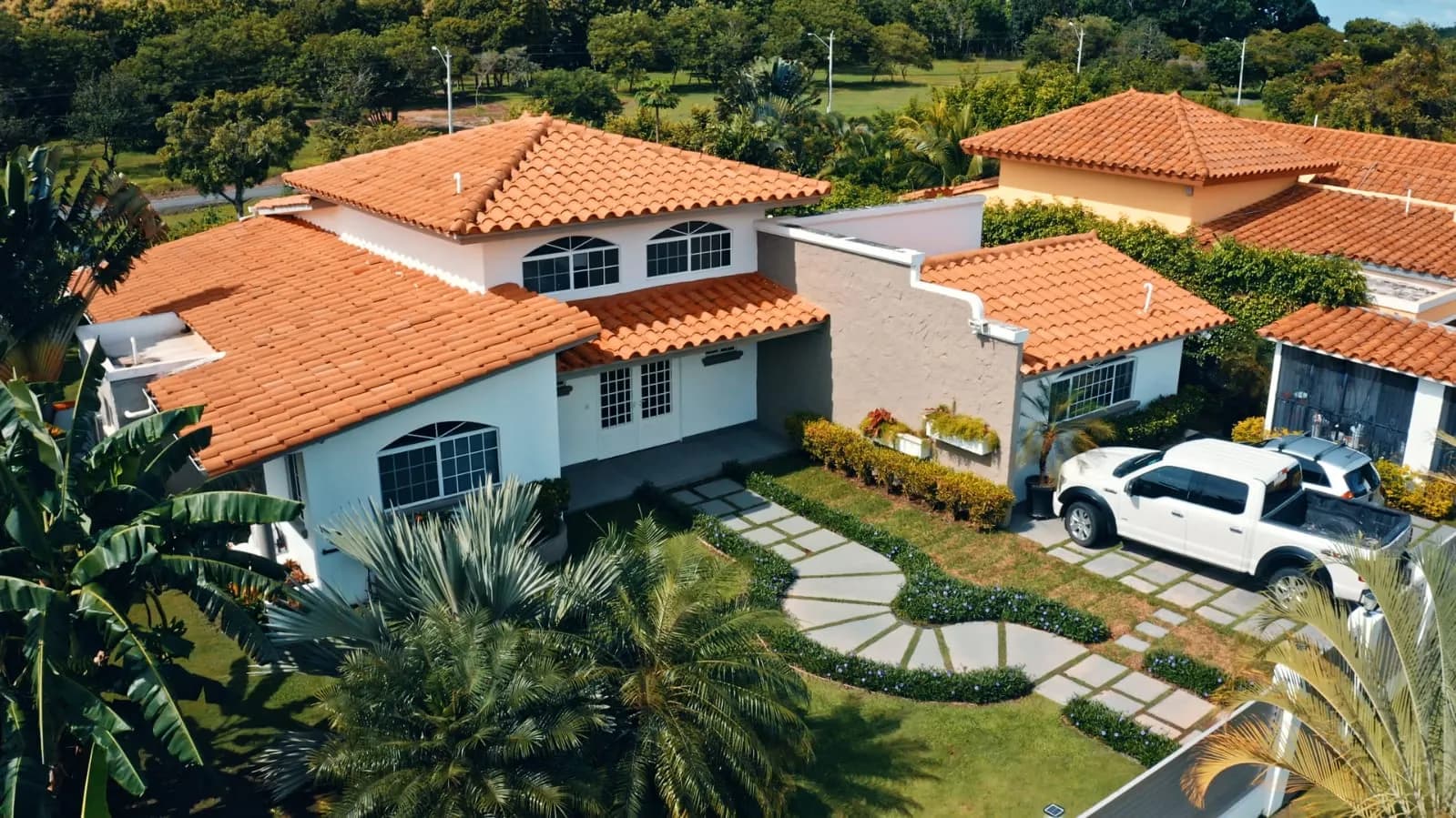 🔥 PRICE REDUCED – 3 BEDROOM HOUSE IN CORONADO WITH POOL 🏡💦 - Image 38