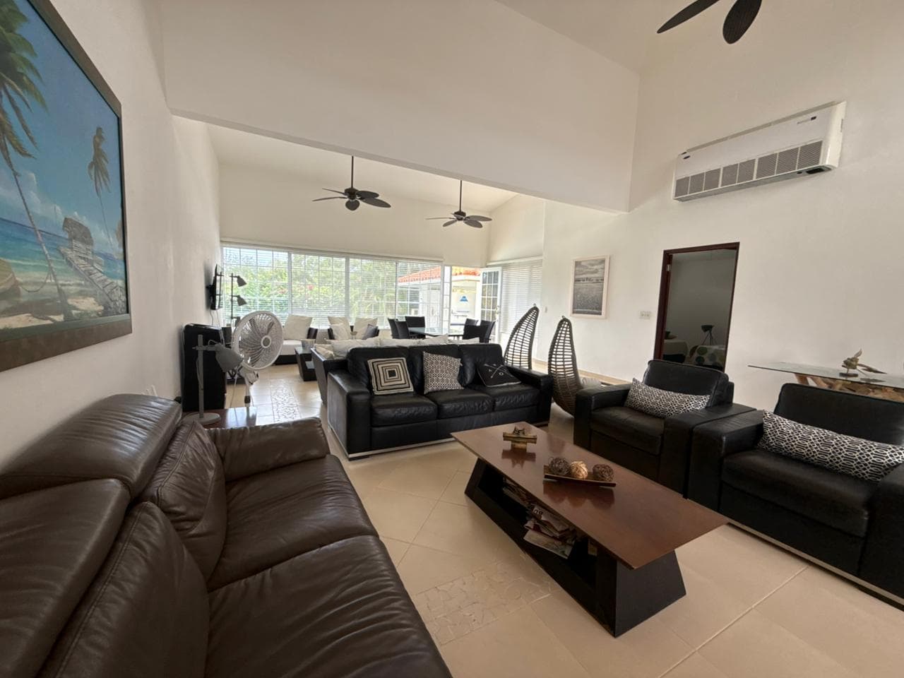 🔥 PRICE REDUCED – 3 BEDROOM HOUSE IN CORONADO WITH POOL 🏡💦 - Image 5