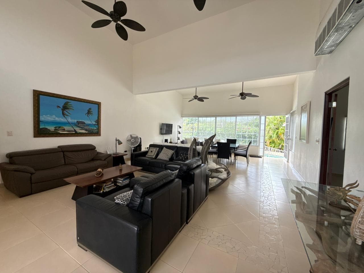 🔥 PRICE REDUCED – 3 BEDROOM HOUSE IN CORONADO WITH POOL 🏡💦 - Image 6