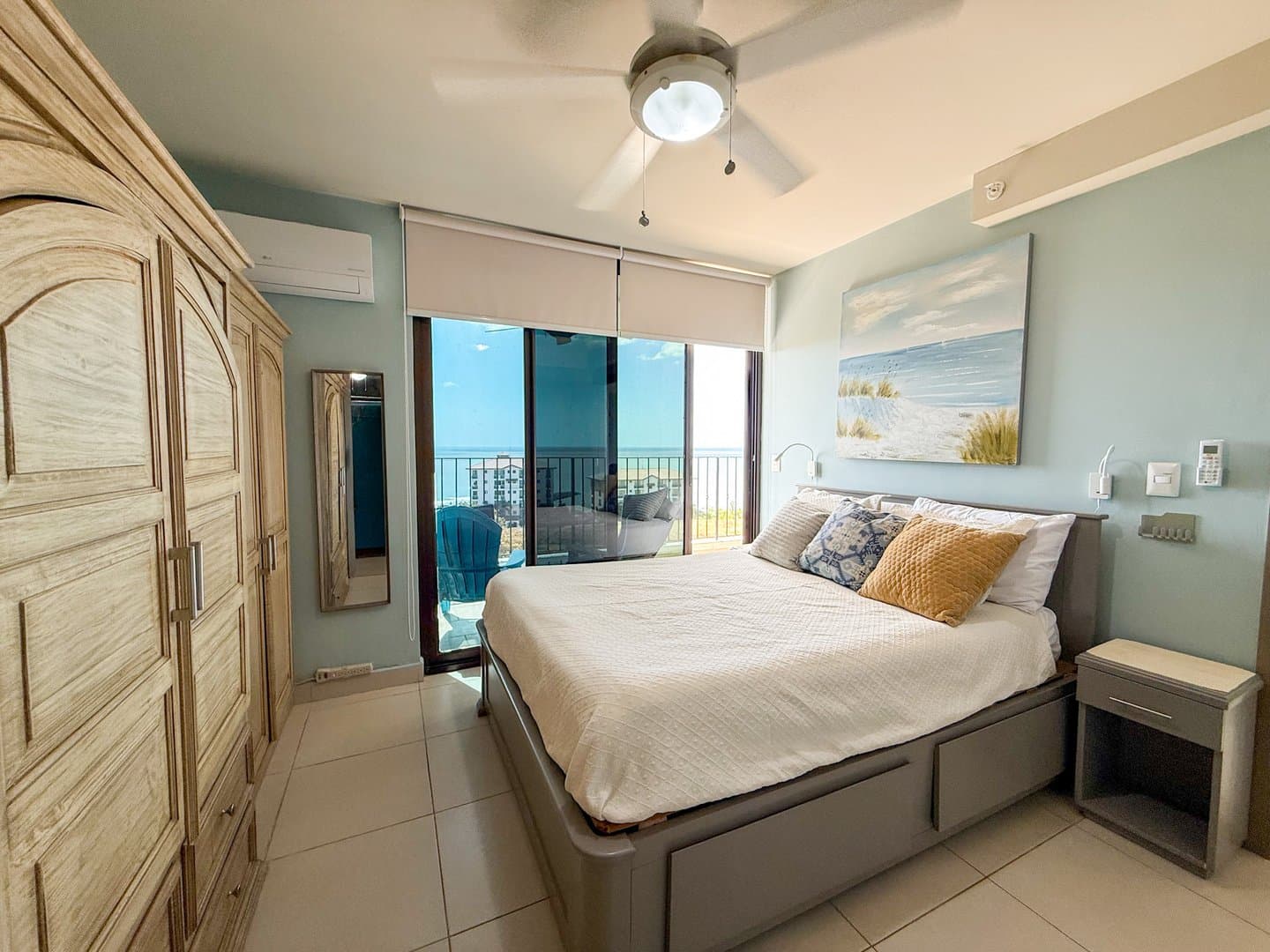Turnkey 1-Bedroom Oceanview Condo with Expansive Balcony, San Carlos  R-0606 - Image 13