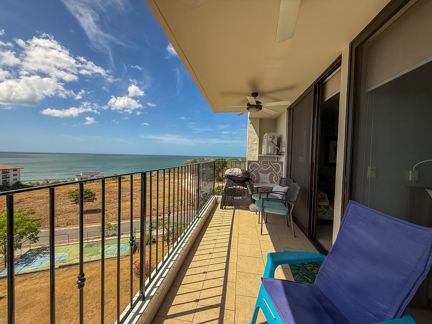 Turnkey 1-Bedroom Oceanview Condo with Expansive Balcony, San Carlos  R-0606 - Image 5