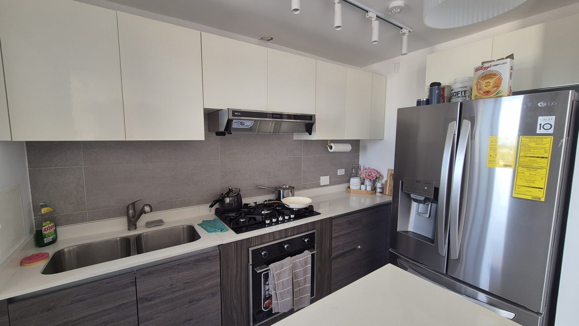 Exceptional Investment Opportunity in a Prime Location — Modern 2-Bedroom Apartment P-0330 - Image 4