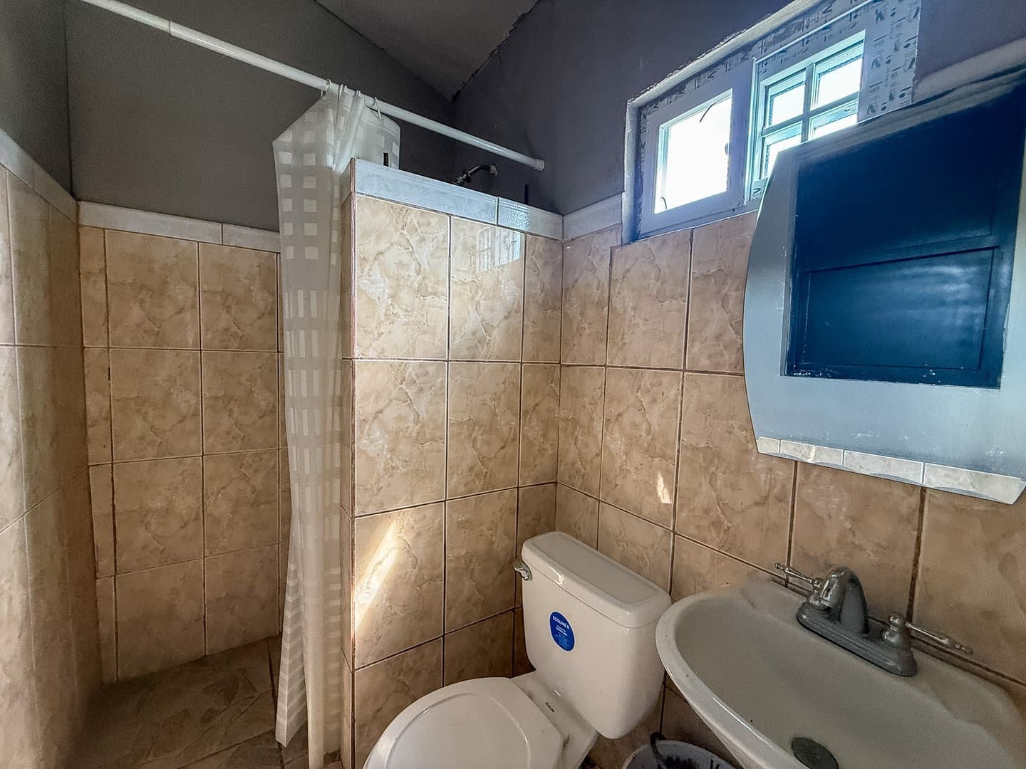 Spacious Corner Estate with Pool in Coronado – Renovation & Investment Opportunity | P-0319 - Image 23